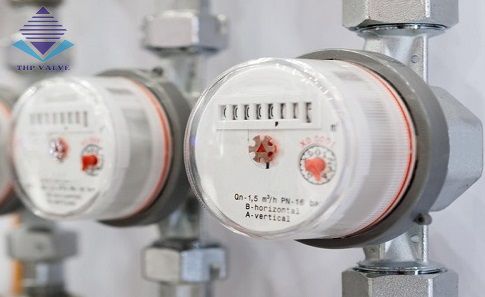 Đồng hồ nước lắp đứng được không?